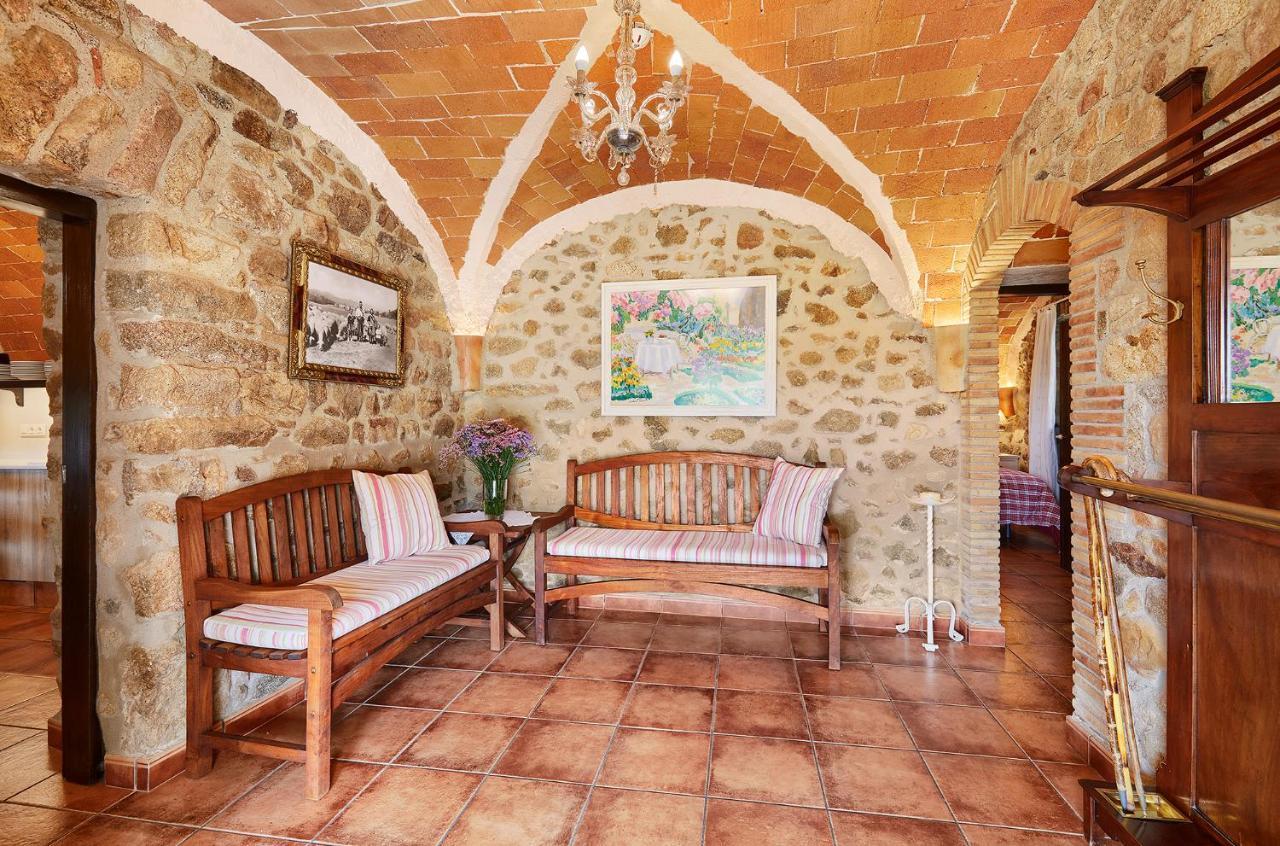 Capmany Cal Bisbe, Your Rural Holiday Home المظهر الخارجي الصورة