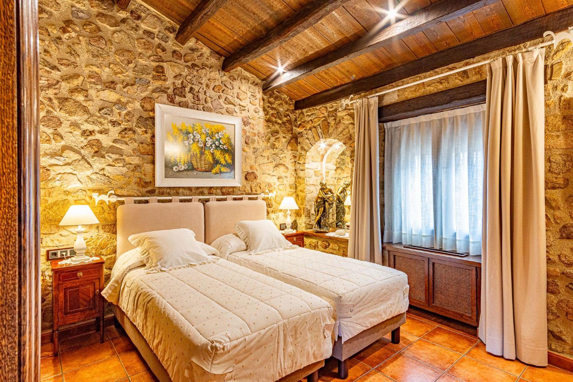 Capmany Cal Bisbe, Your Rural Holiday Home المظهر الخارجي الصورة