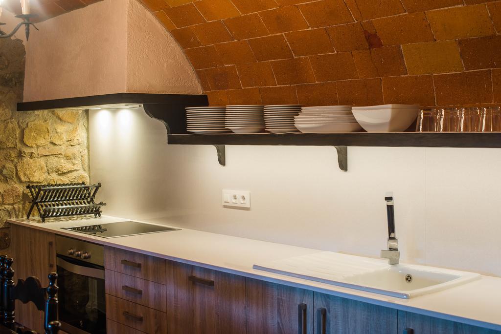 Capmany Cal Bisbe, Your Rural Holiday Home المظهر الخارجي الصورة